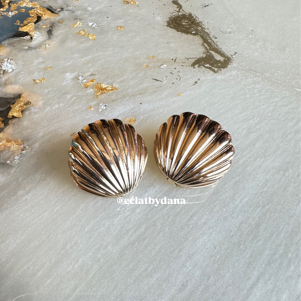 Shell Earring