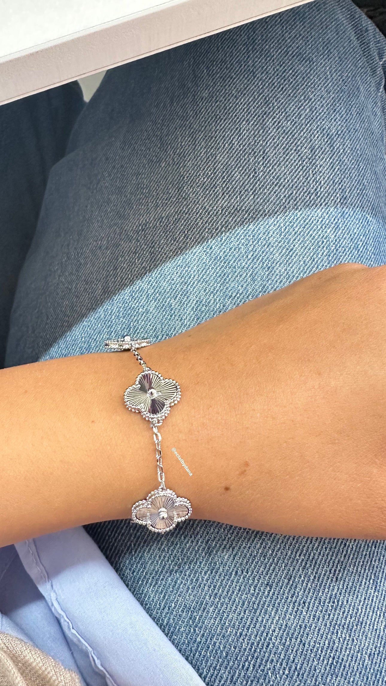 5 flower bracelet silver