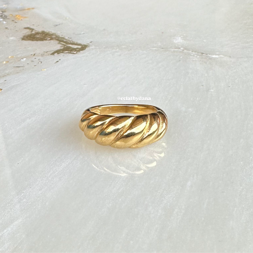 Croissant Ring